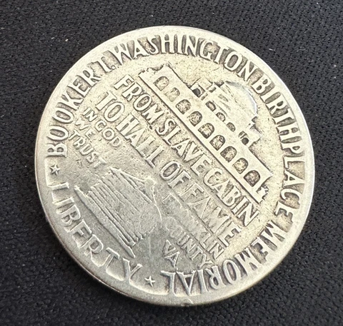 1946-P U.S. Half Dollar BOOKER T. WASHINGTON - 90% Silver ~ Nice ~ G54 Cover