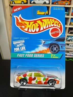 Tarjeta azul #418 Hot Wheels Sweet T Bird Stocker vintage 1995 Foto 1 de 3