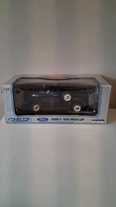 Welly Collection 1956 Ford F100 Pick Up 1:18 Dark Blue - Picture 1 of 8