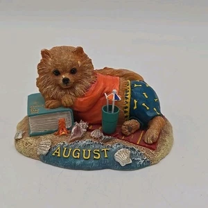 Danbury Como Nuevo Pomerania Augosto Calendario Perpetuo Perro Figura GAFAS DE SOL FALTANTES - Imagen 1 de 4