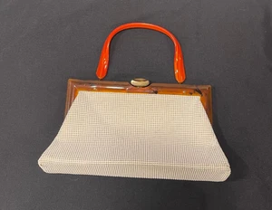 VINTAGE WHITING DAVIS OFF WHITE METAL MESH PURSE LUCITE HANDLE HANDBAG - Picture 1 of 12