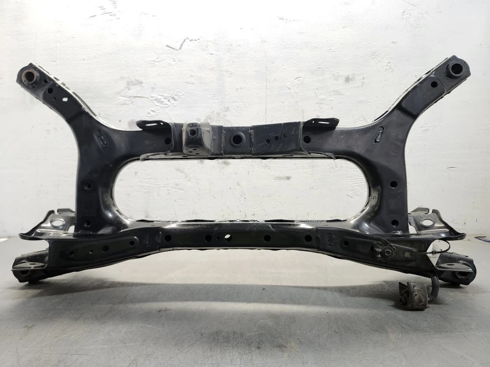 23 24 Subchasis trasero Toyota Prius Prime cuadro K travesaño OEM Foto 1 de 4