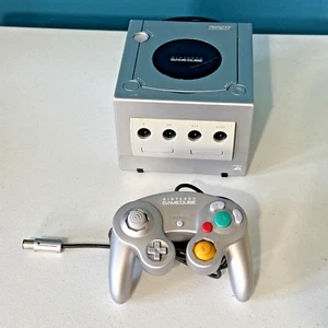 Nintendo GameCube Silber DOL-001 Spielkonsole, nur 1 Spiel & Remote - getestet - Bild 1 von 15