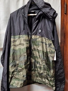 Sun Diego Boardshop Men’s X-Large Green Camouflage Windbreaker Jacket Hoodie SD - Picture 1 of 2