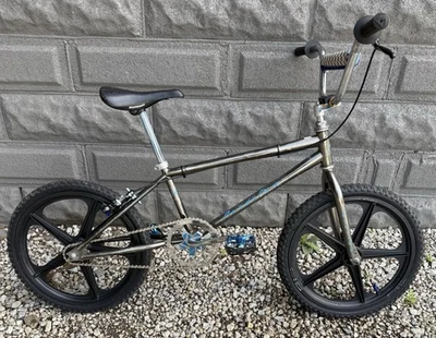 Bicicleta BMX Schwinn Predator 1986 de colección 1/4 tablero 🔥 Old School  Foto 1 de 4