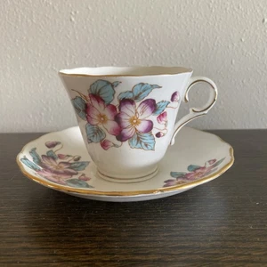 Tea Cup and Saucer Colclough Bone China 6630 Floral “Alice” - Picture 1 of 11