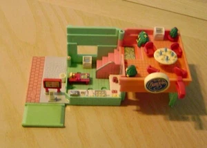 Vintage Polly Pocket Drive-In Burger Restaurant 1994 ohne Figuren - Bild 1 von 6