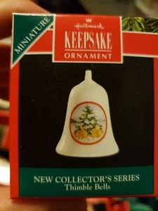 1990 Hallmark Andenken Miniatur Ornament 1. in Fingerhut Glocken Serie Neu im Karton NEU IN - Bild 1 von 2