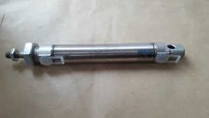 FESTO DSNU-25-100-P-A 19223 CYLINDER (U9.5B1) - Imagen 1 de 2