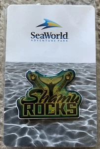 Distintivo vintage Seaworld SHAMU ROCKS raro spilla magnete si illumina in confezione - Foto 1 di 2