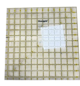 OMNIGRID 12x12 y OPTIMA 8,5”x8,5” rejilla acolchado artesanía alfombrilla 1988 hecha en EE. UU. - Imagen 1 de 2