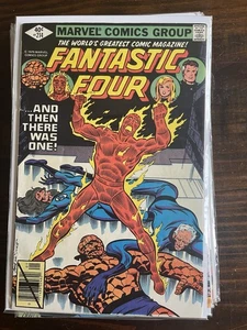 Fantastic Four #214 (Marvel Comics January 1980) - Picture 1 of 1