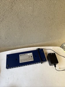 NetGear Model DS116, 16-Port External Hub DUAL SPEED HUB. 10/100Mbps With Power - Picture 1 of 20