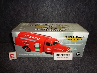 Camión cisterna de combustible Texaco Fist Gear 1951 Ford F-6 75 aniversario 19-2285 E Foto 1 de 4