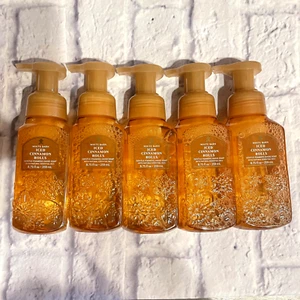 5 Bath & Body Works Iced Cinnamon Rolls Gentle Foaming Hand Soap 8 FL OZ - Picture 1 of 2