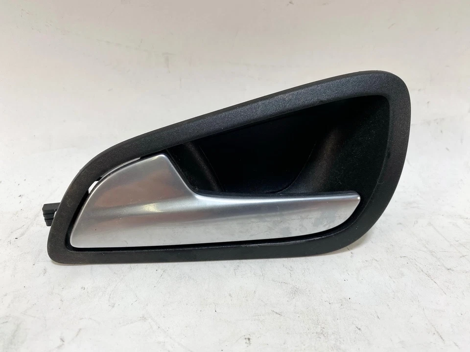 12-18 FORD FOCUS TRASERO IZQUIERDO LADO IZQUIERDO INTERIOR PUERTA TIRADOR LIBERACIÓN MANIJA ABIERTA OEM Foto 1 de 3