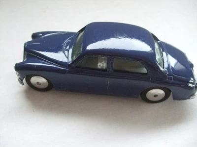 CORGI TOY  205M Riley Pathfinder Saloon - Image 1 of 4