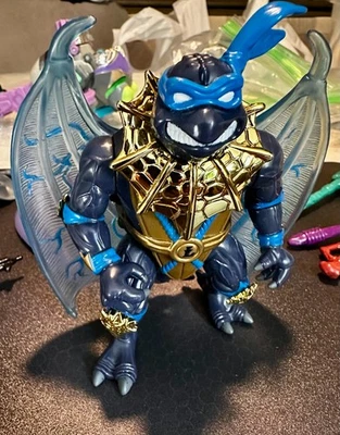 Alas REPRO TMNT Guerrero Alado Leonardo (Par de 2) Foto 1 de 3