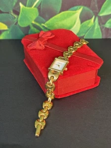 Orologio Gucci 1800L donna quarzo solo parti leggi - Foto 1 di 10