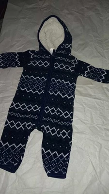 Mono Carters Mameluco Forrado de Vellón con Capucha y Cremallera Talla 6 Meses ENVÍO GRATUITO Foto 1 de 4