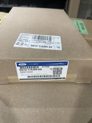 Soporte de matrícula delantero para Ford Taurus 2013-2019 FO1068150 DG1Z17A385AA Foto 1 de 2