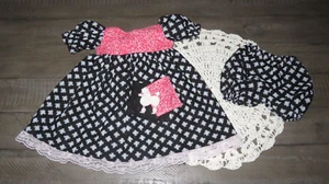 Vestiti per bambola fatti a mano per bambole con toppa cavolo 23" - 24" - vestito "barboncino ragazza" - Foto 1 di 5