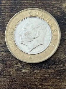 2010 Turkey 1 Lira Bi-Metallic Actual Coin TK8217* - Picture 1 of 3