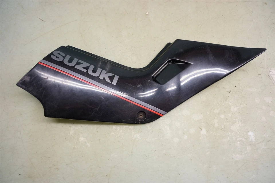 Правая боковая крышка Suzuki 1989 Katana 1100 GSX1100 GSX *2602 - Изображение 1 из 4