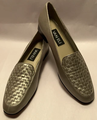 Mocasines planos sin cordones vintage Vaneli para mujer 8N de cuero con perlas ópalo tejidos Foto 1 de 4