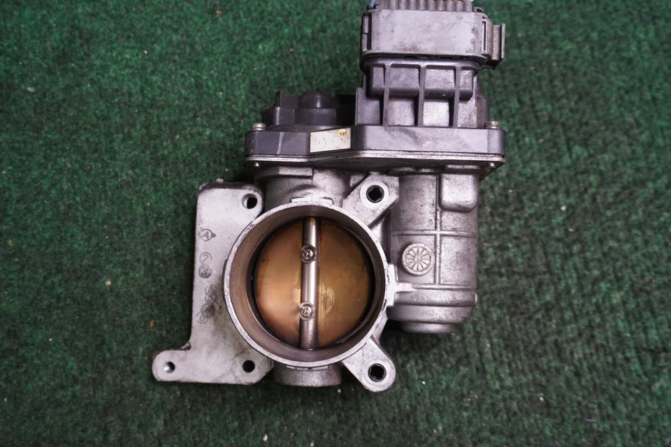 2006 CHEVROLET UPLANDER 3.5L THROTTLE BODY OEM 560703727E1 - Image 1 of 4