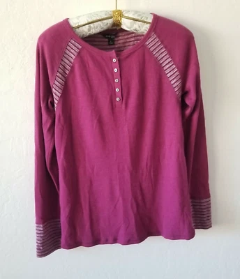 Camiseta Henley de manga raglán grande púrpura informal Lucky Brand para mujer Foto 1 de 4