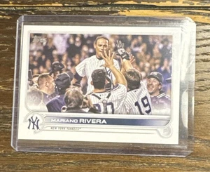 Tarjeta 2022 Topps Update Mariano Rivera variación fotográfica SP #US320 - Imagen 1 de 2