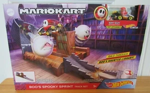 New Mario Kart Hot Wheels BOO’S SPOOKY SPRINT Circuit Track Set SHY GUY 2020 NIB - Picture 1 of 2