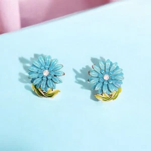 Vintage Trifari Blue Enameled Metal Rhinestone Clip Earrings - Picture 1 of 9