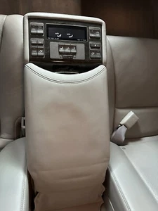 08-09 LEXUS LS600hL LB10 Gray REAR SEAT CENTER ARMREST MULTIMEDIA SWITCH OEM - Picture 1 of 4