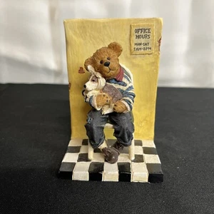 Estatuilla de resina Boyds by Enesco: Norman Rockwell esperando al veterinario #17/500 - Imagen 1 de 6