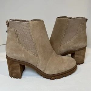 Vince Camuto Dustelie Boots Chunky Lug Sole Chelsea Tan Beige Heel Y2K Size 8.5 - Picture 1 of 6