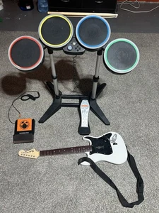 Xbox One Rock Band 4 Bundle Drums + sticks, Guitar, Microphone, Game - Tested - Picture 1 of 9