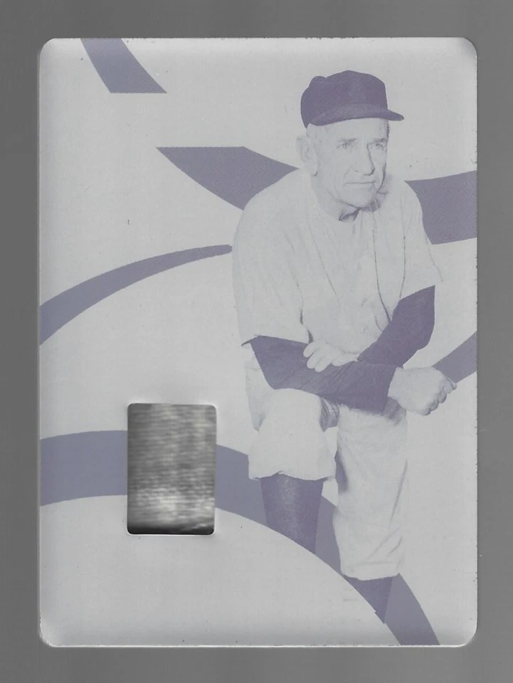 Casey Stengel 2022 Panini Colección Inmaculada Materiales Reliquias Plato 1/1 💲 Foto 1 de 3