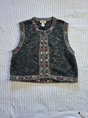 VTG St Johns Bay Women’s Petite Large Sweater Vest Full Zip Green Embroidered - Image 1 of 4