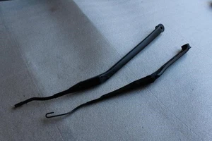 2006 2007 2008 2009 2010 2011 LEXUS GS300 GS350 GS430 WINDSHIELD WIPER ARMS PAIR - Bild 1 von 8