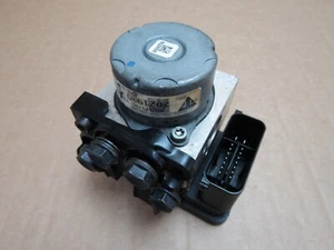 Triumph Speed Twin 1200 2019 ABS pump control unit module (14502) - Picture 1 of 8