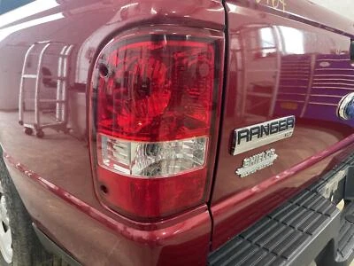 Conjunto de luz trasera izquierda usado se adapta a: Ford Ranger 2007 grado A izquierdo Foto 1 de 4