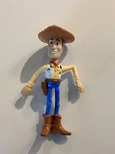Disney Pixar Toy Story Woody Cowboy Actionfigur einige bewegliche Teile 6 Zoll - Bild 1 von 1