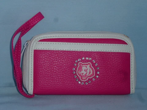 CINCINNATI BENGALS   Womens/Girls  PINK FASHION WALLET with Rhinestones  NEW! Cover