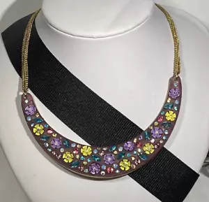 BETSEY JOHNSON ELEGANT SPRING AHEAD LIGHT LAVENDER LUCITE FLORAL NECKLACE - Picture 1 of 8