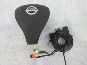 NISSAN QASHQAI ROGUE S SV 2014-2015-2016 OEM DRIVER LEFT STEERING WHEEL AIRBAG - Foto 1 di 6