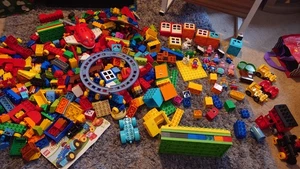 mega Huge Box Of Duplo including Peppa pig characters over 400 pieces - Picture 1 of 10
