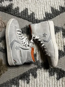 Größe 8,5 - Converse Chuck 70 High x Looney Tunes 80th Anniversary - Kunstfell... - Bild 1 von 6