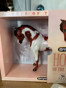 Breyer Model Horses Hope of the Year Glossy Bay Pinto Pony 2022 - Picture 1 of 4